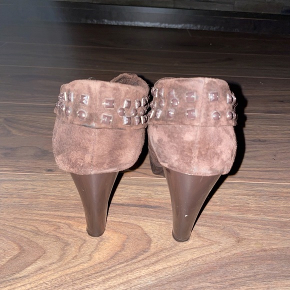 Brown suede heels - Picture 4 of 4